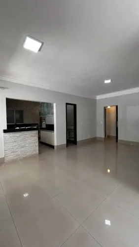 Casa Terrea disponível pra Locação no Bosque dos Ipes