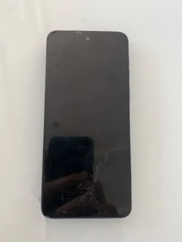 Vendo esse celular moto G54 5g ai armazenamento 256 de ram 8 gb + 4 gb 