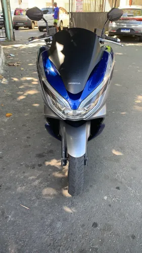 Moto PCX pra vender logo