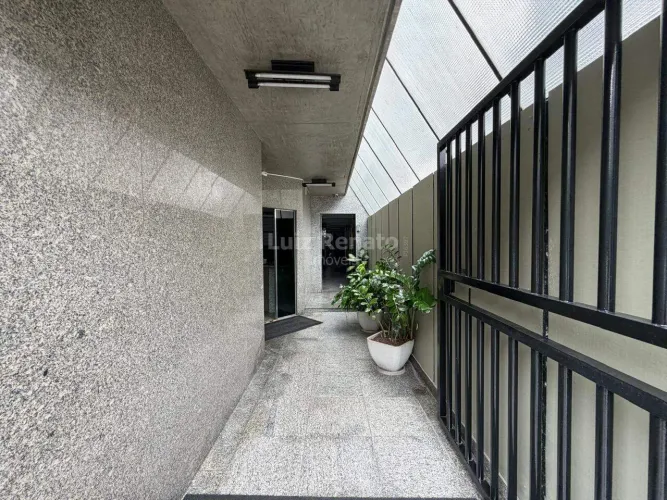 Conjunto de lojas para alugar, 133m² de área em Santa Efigênia