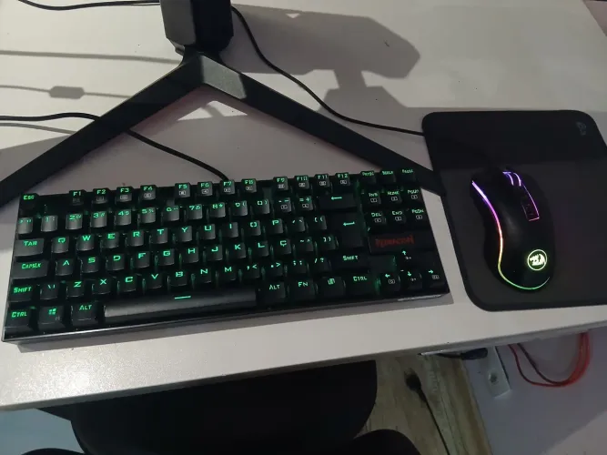 Teclado kumara pro magetico + mouse redragon kobra