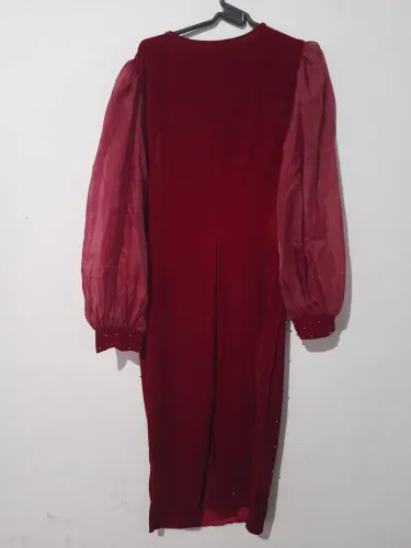 Vestido de veludo 80,00
