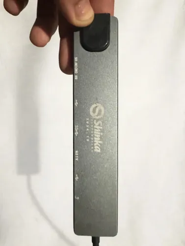 Hub USB-C 8 em 1 da marca Shinka (modelo AT-TPC-8IN1).