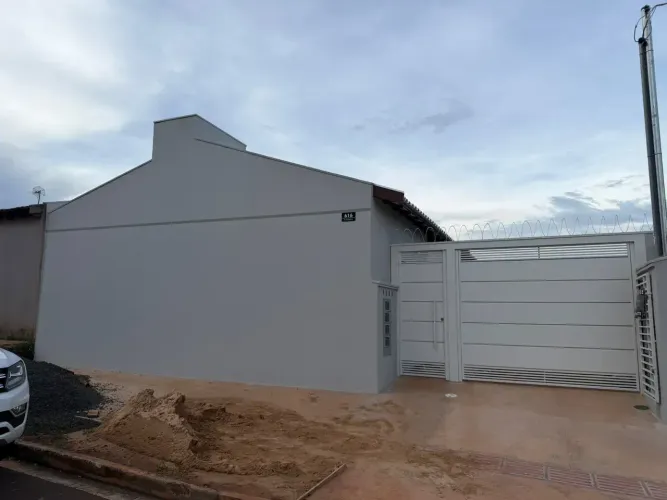 Casa em condomínio á venda com 2 quartos, bônus moradia no Nova Lima em Campo Grande - MS