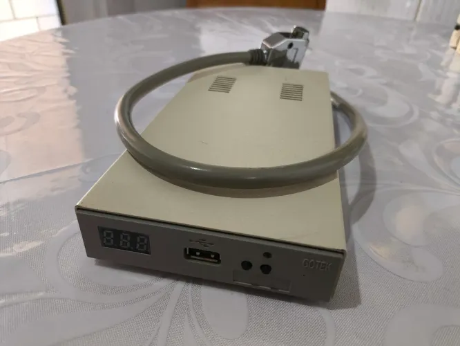 Drive externo Gotek para Commodores Amiga