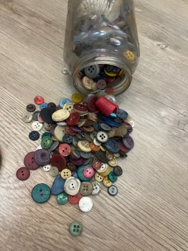 Vidro com botões variados década 70/80/90