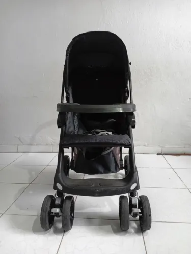 Vende-se berço