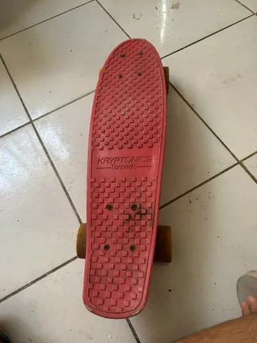 Mini long bord Kryptonics 1965 (precisa trocar parafusos)