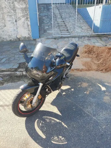 Suzuki GSX 750 F