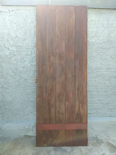 Porta externa reforçada 