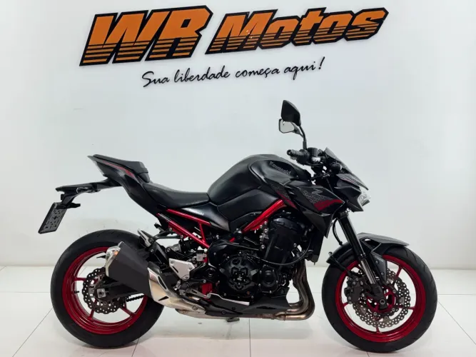 KAWASAKI Z900