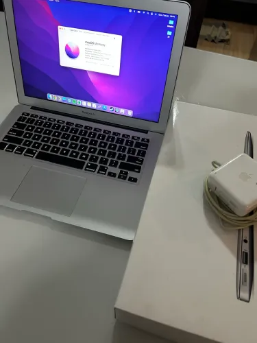 Macbook air i5, 8gb, SSD