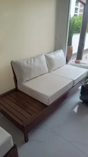 Conjunto sofás área externa em couro