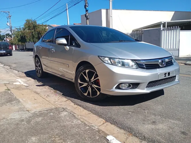 Honda Civic Sedan LXR 2.0 Flexone 16V Aut. 4P 2014