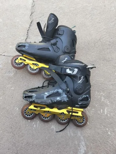 Vende se patins top top com base de alumínio reforçado. *