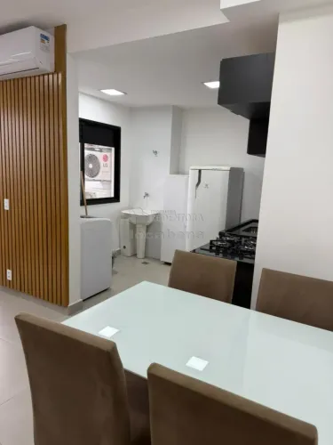 Apartamento Padrão para Locação e Venda com 3 Dormitórios no bairro Jardim Bosque das Vive
