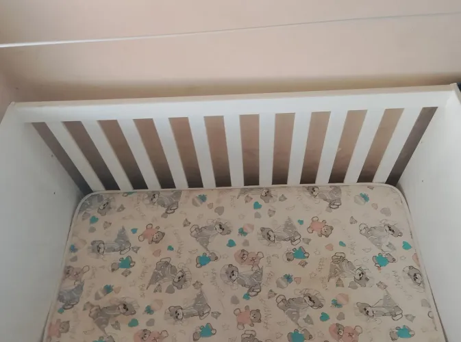 Berço com colchão