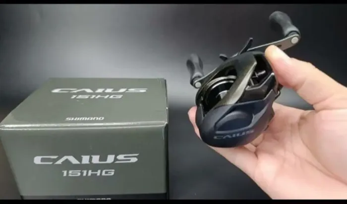 Carretilha shimano caius 151 hg
