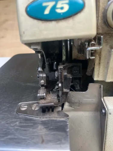 Maquina Overlock 5 fio Completa