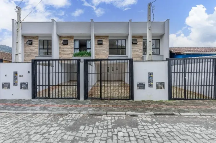 Sobrado com 3 dormitórios à venda, 98 m² por R$ 599.000,00 - Valparaiso - Blumenau/SC