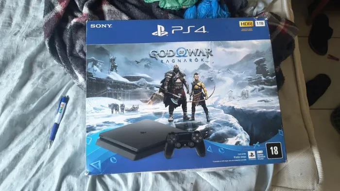 Caixa Vazia ps4 slim 1 TB