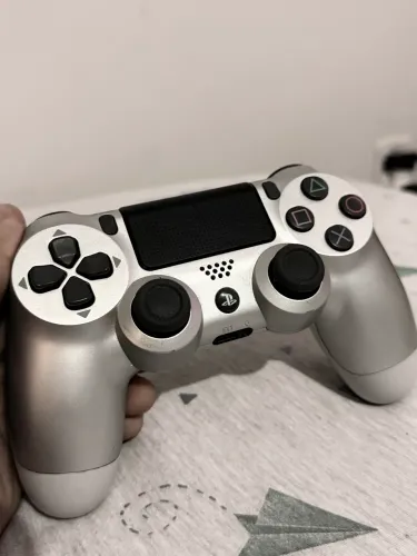 Controle sem fio Sony DUALSHOCK 4 Original para PlayStation 4