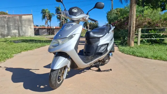 Suzuki Burgman 125 2008 - Impecável