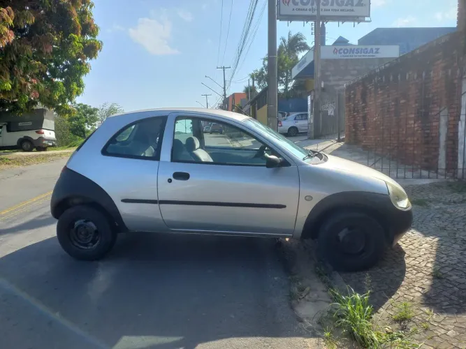 Ford KA GL 1.0i Zetec Rocam 2001