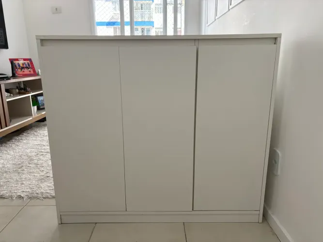 Dispensa em MDF com 3 portas