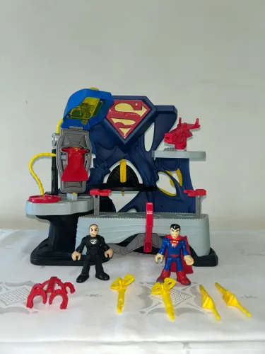 ?Imaginext Fortaleza da Solidão DC Super Friends Fisher-Price