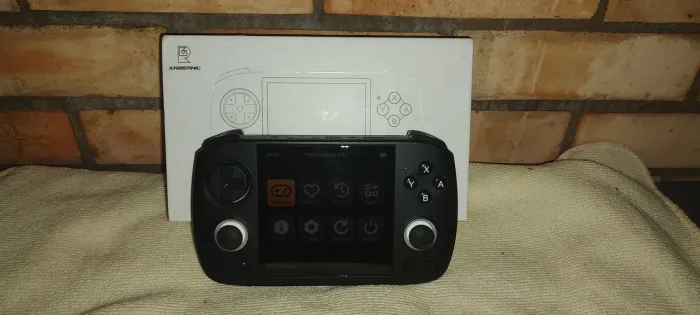 Console portátil RG CubeXX