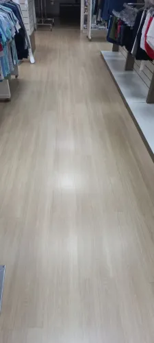 Piso laminado 150 metros