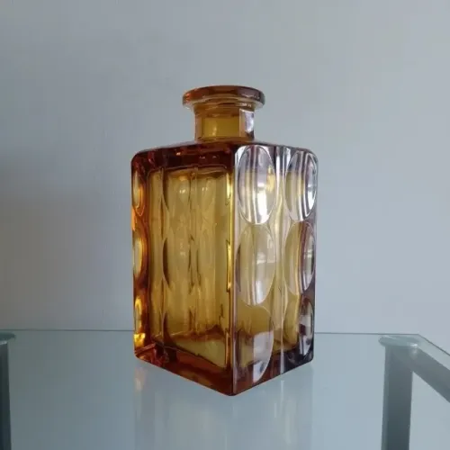 Licoreira Âmbar Cristal Tcheco Moser Assinado, Defeito na Tampa - Oferta Namorados!