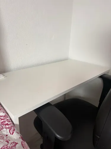Mesa para estudos ou escritório