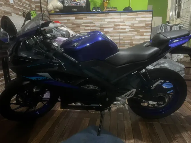 Vendo Yamaha R15