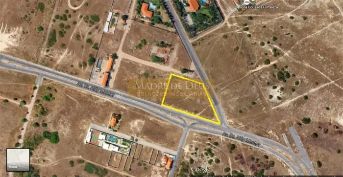 Terreno bem localizado no bairro Dunas com 8.946,25m² - Fortaleza