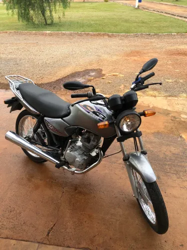 Vendo titan KS 125 segundo dono