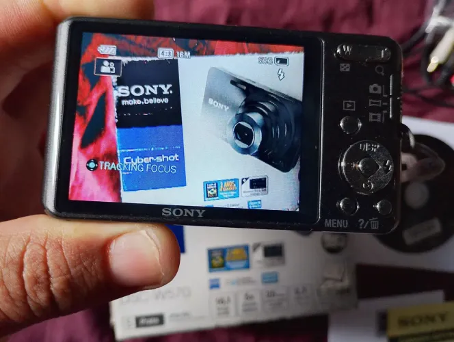 Câmera digital Sony cyber-shot nova