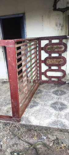 Cama de madeira