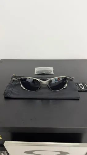 Oakley 