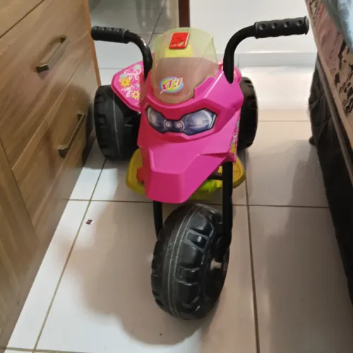 Moto elétrica infantil 