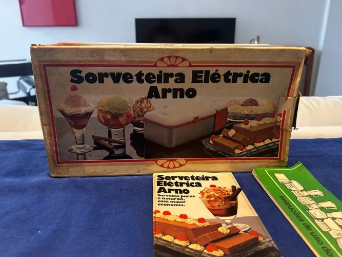 Máquina de Sorvete Arno Vintage