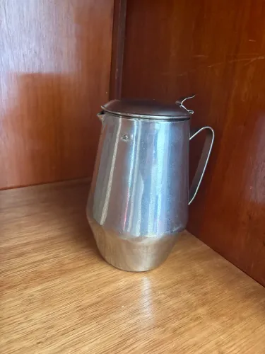 Item de Colecionador !!cada jarra de aço inox Varig !!!