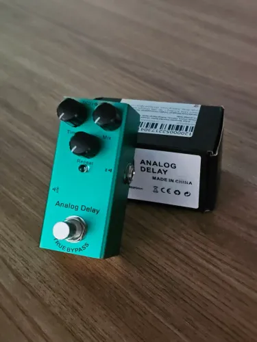 Pedal de guitarra: Analog Delay