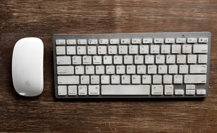 MAGIC MOUSE 2 APPLE E TECLADO SEM FIO