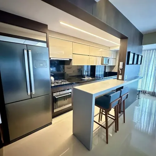 Apartamento à venda com 3 quartos em Coqueiros - Florianópolis - SC