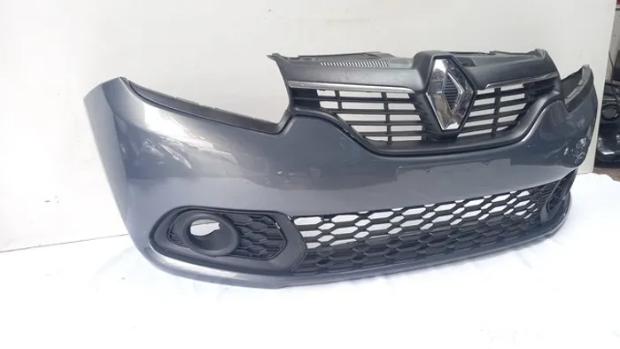 Parachoque renault sandero 15/19