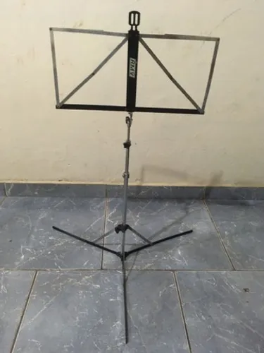 Pedestal pasta musical