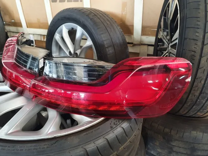 Lanterna BMW X4 2020 