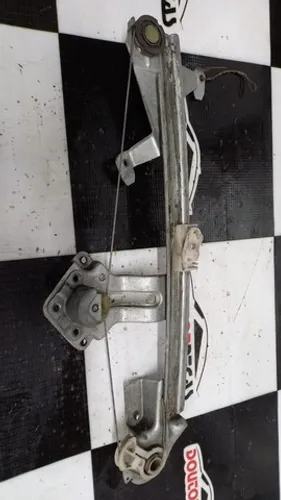 Máquina De Vidro Manual Traseira Esquerda Celta *le